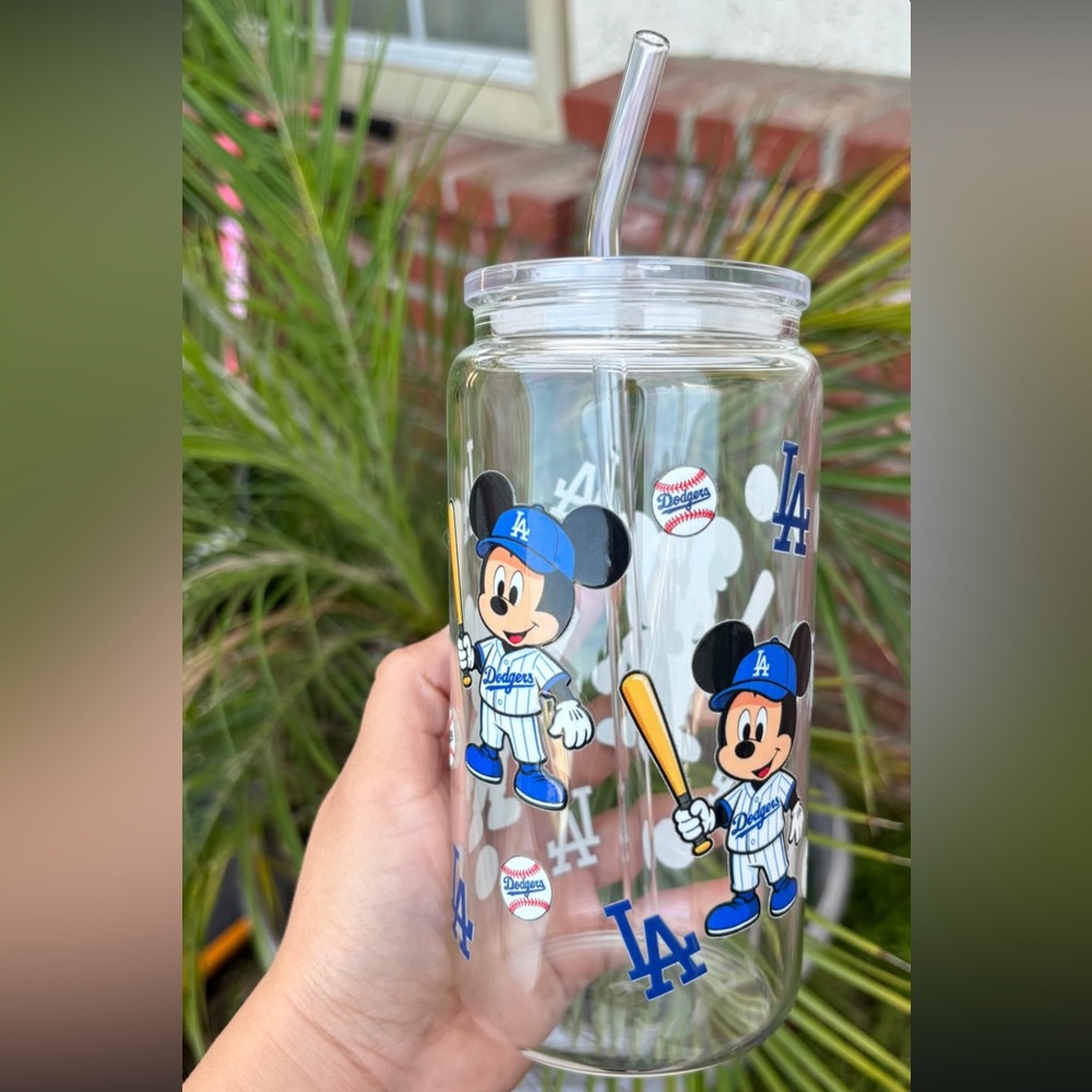 Cartoon character Baseball Sports Team 16oz Glass Cup
